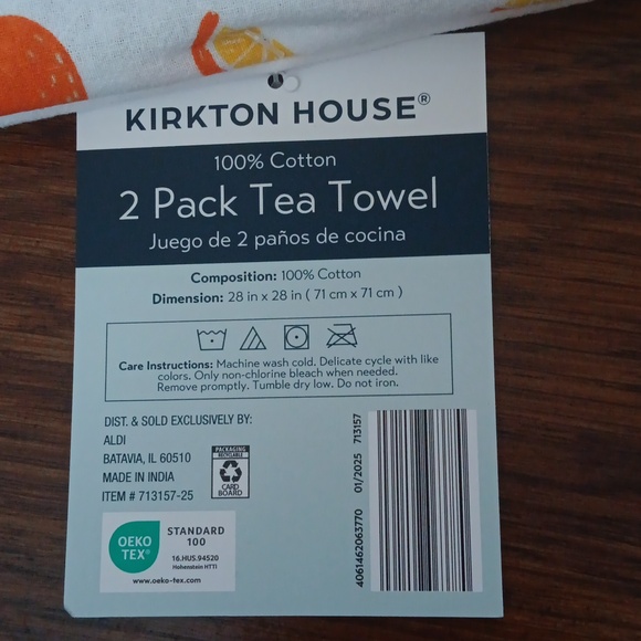 NWT.2 Tea Towels - Picture 3 of 5